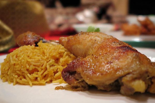 Omani chicken and rice porridge